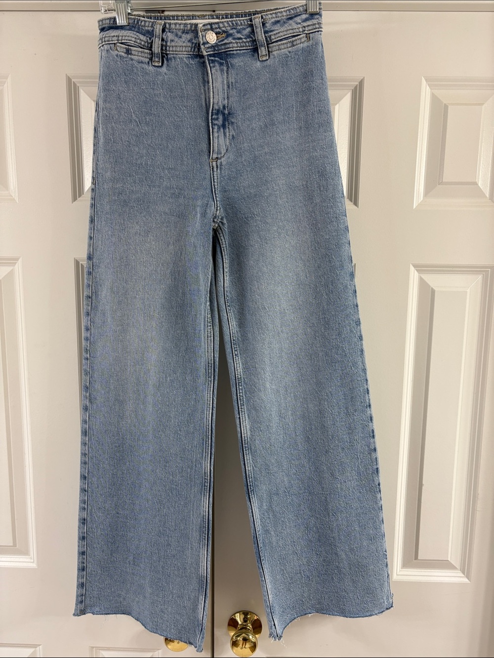 Mango MNG Catherine Culotte Jeans. Light Blue Color. Sz 36/4. Great condition!